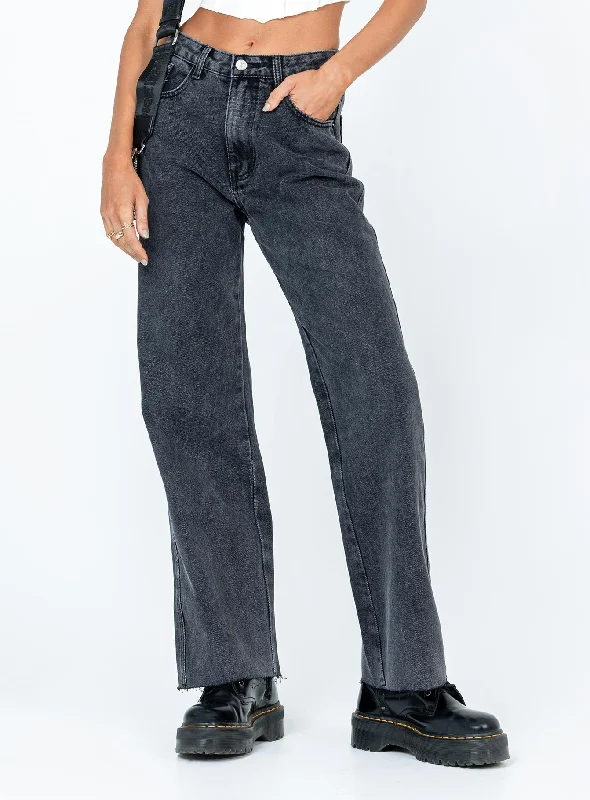 Arlington Straight Leg Denim Jeans Black