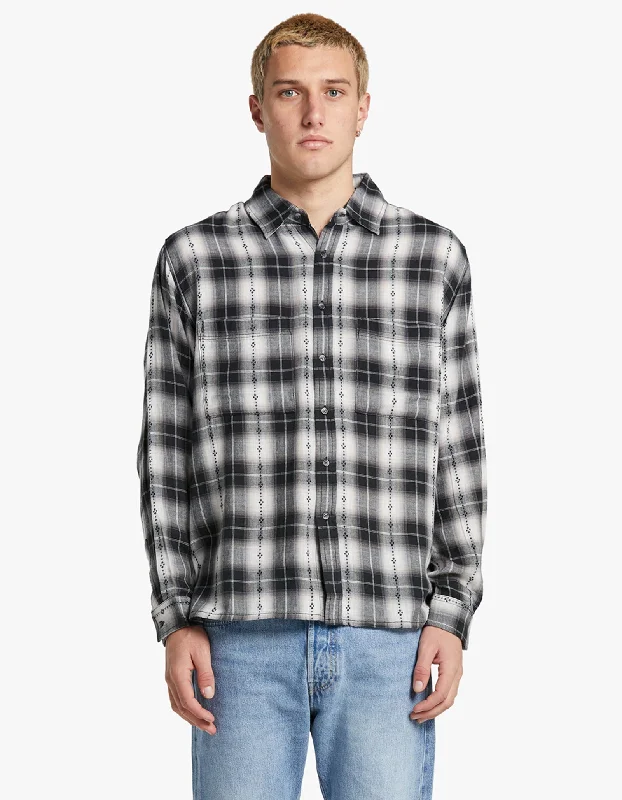 Everyday Shirt - Black Plaid