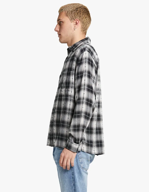 Everyday Shirt - Black Plaid