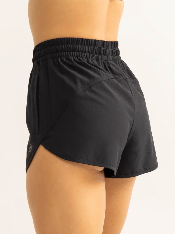 Persist Training Shorts - Black